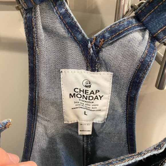 Cheap Monday denim overalls - Picture 2 of 4